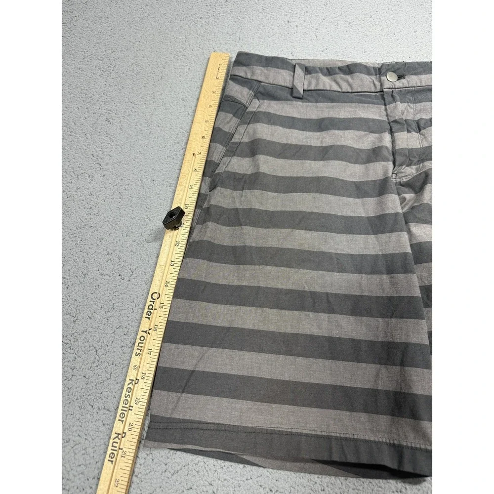 Lululemon Commission Shorts Mens 36 Gray Striped Chino Casual Pockets 10 Inseam